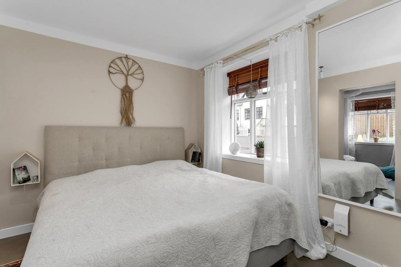 Spacious, Cozy & Family Friendly House Apartment Reykjavik