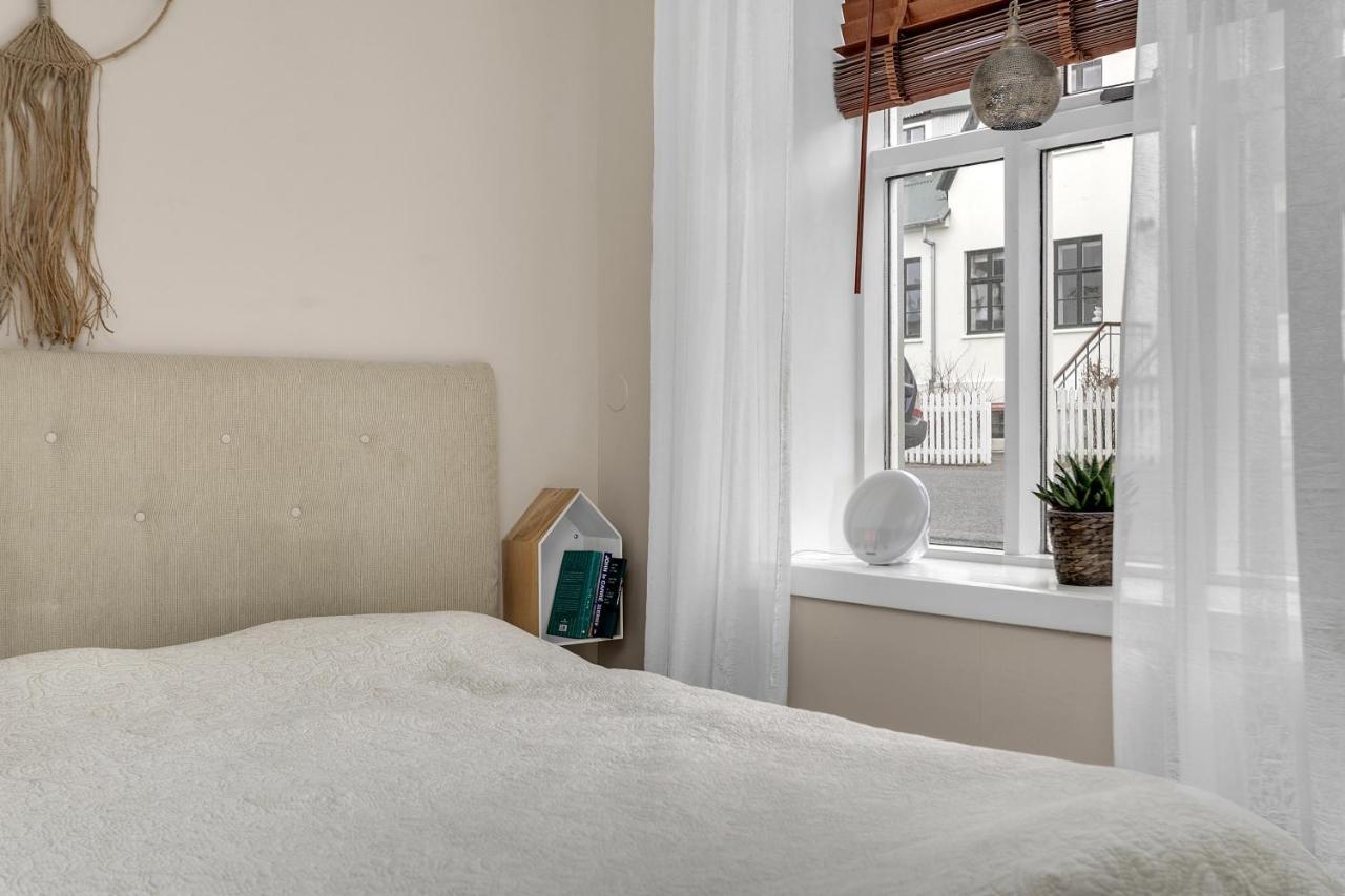 Spacious, Cozy & Family Friendly House Apartment Reykjavik